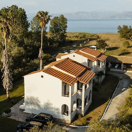 Parakladi Seaside Retreat Apartment Лефкими Екстериор снимка