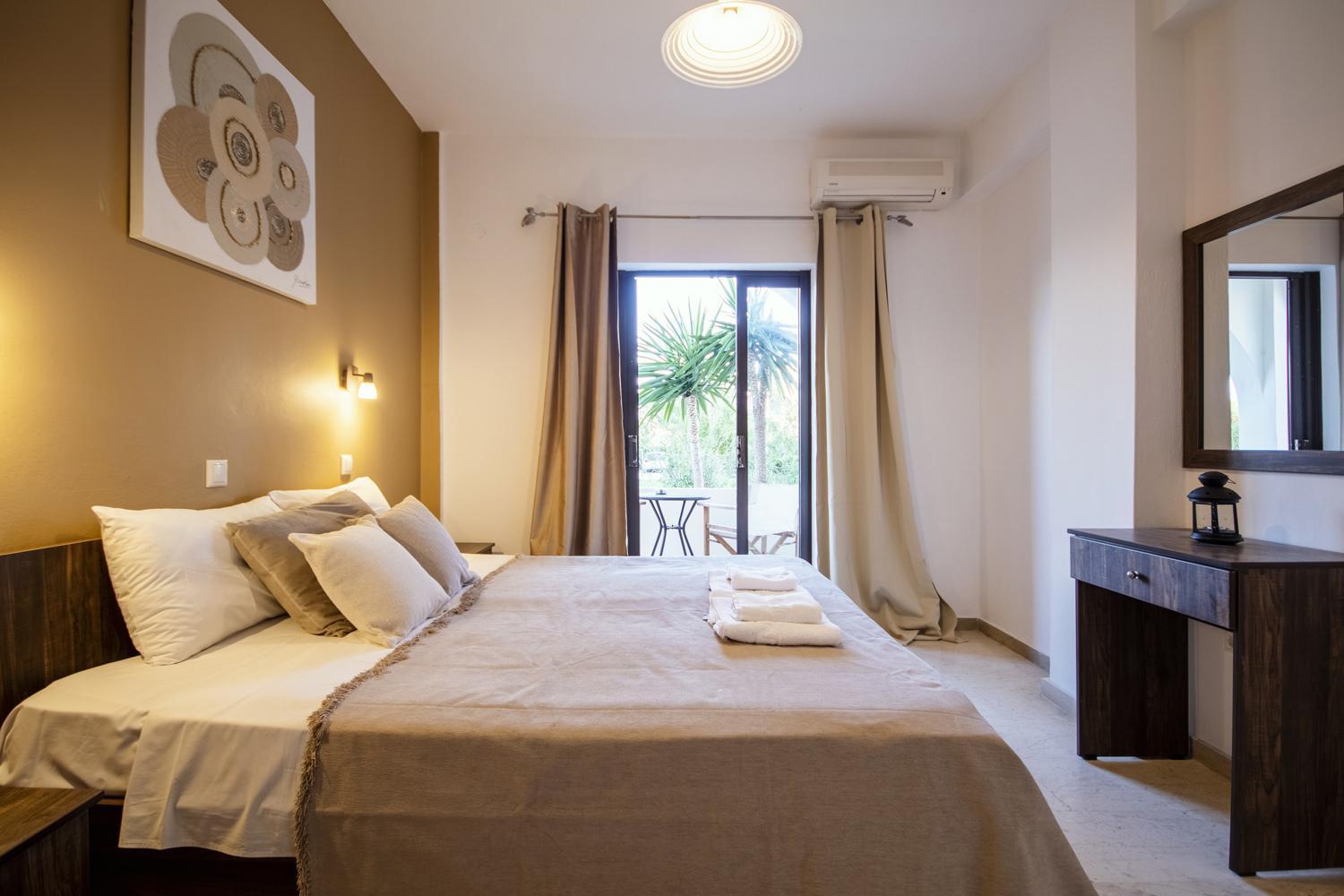 Parakladi Seaside Retreat Apartment Лефкими Екстериор снимка