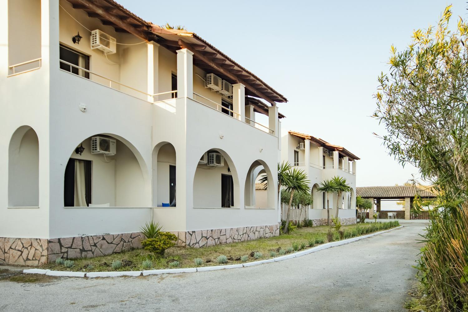 Parakladi Seaside Retreat Apartment Лефкими Екстериор снимка